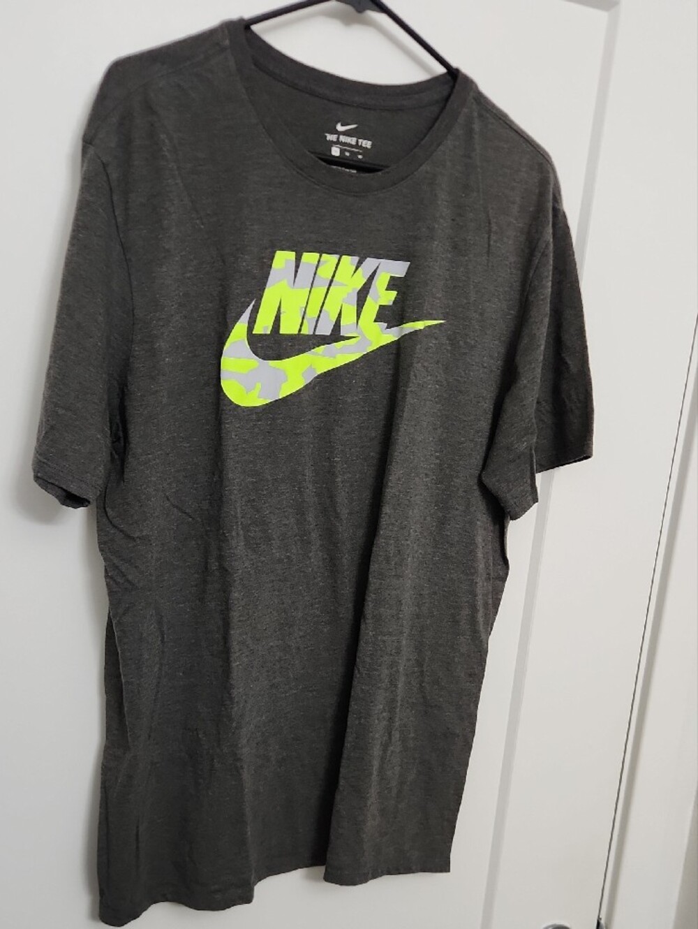Nike Men’s Charcoal Short Sleeve Tee with Neon Yellow-Green Logo - Picture 4 of 6